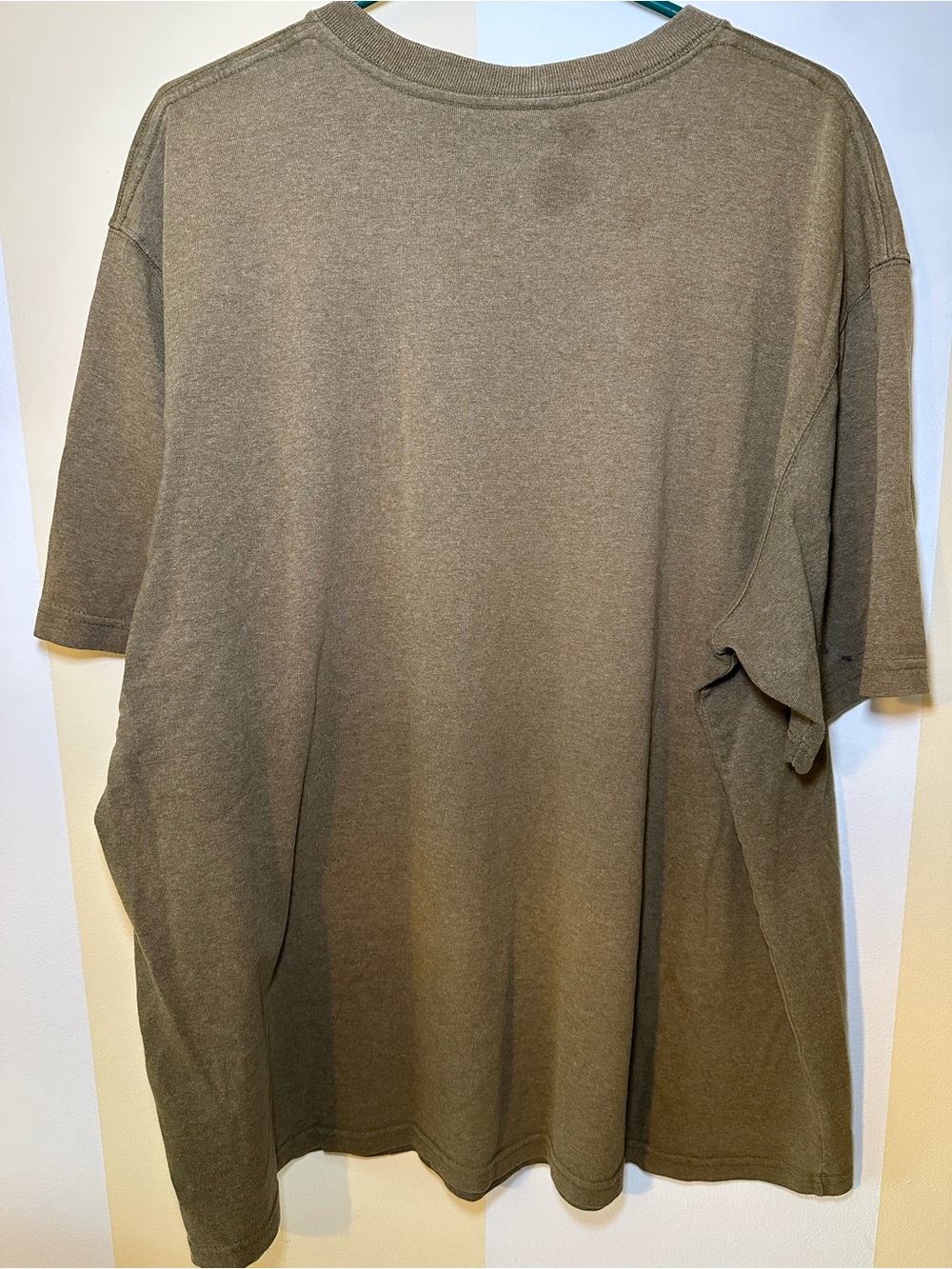 Carhartt Olive Short-Sleeve Logo Tee with Red Maple Mens Size XXL - Picture 2 of 8